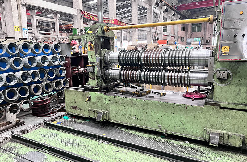 Cuota de producción de corte longitudinal de acero